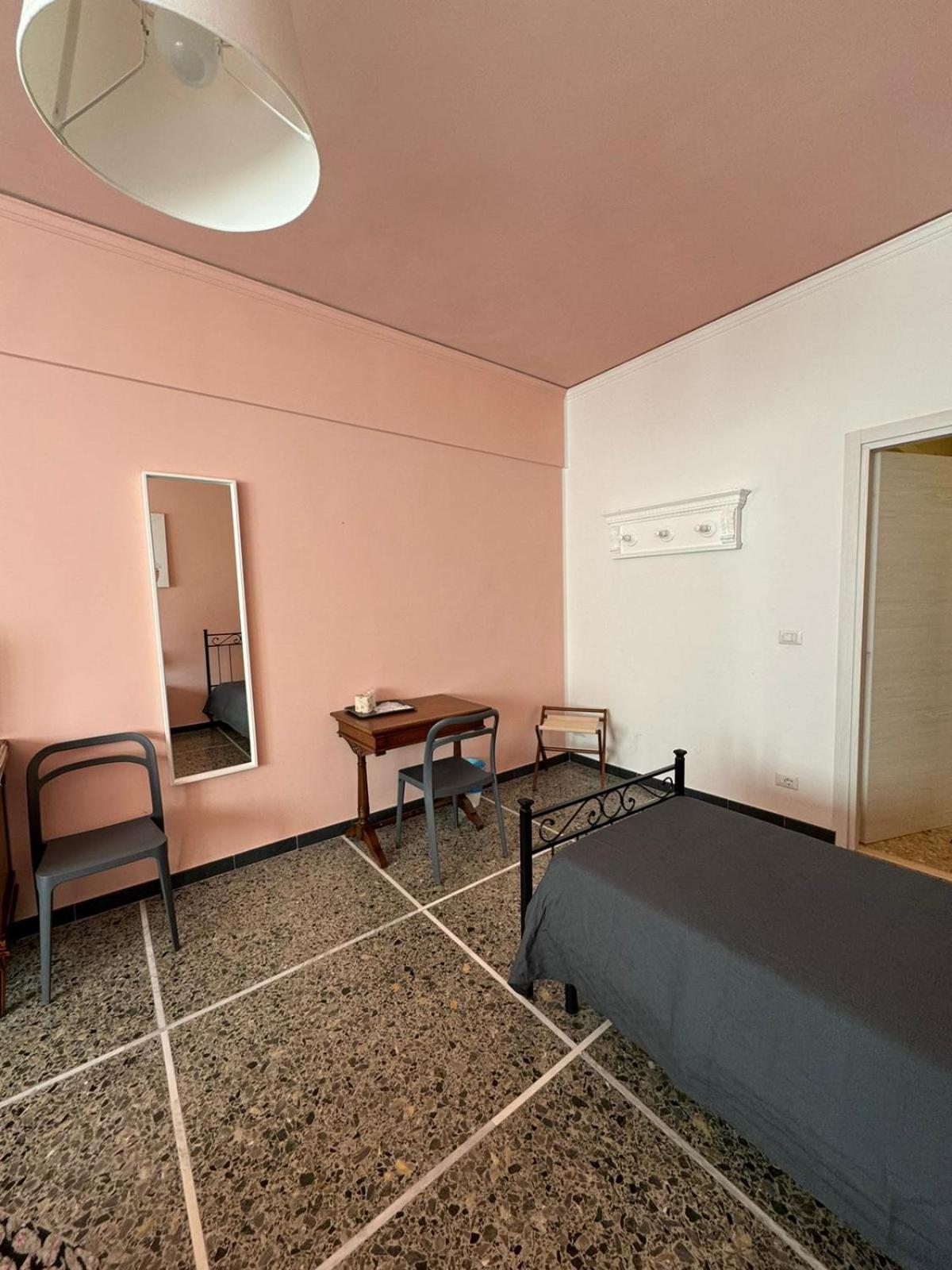 Ameli Room Florens Exteriör bild