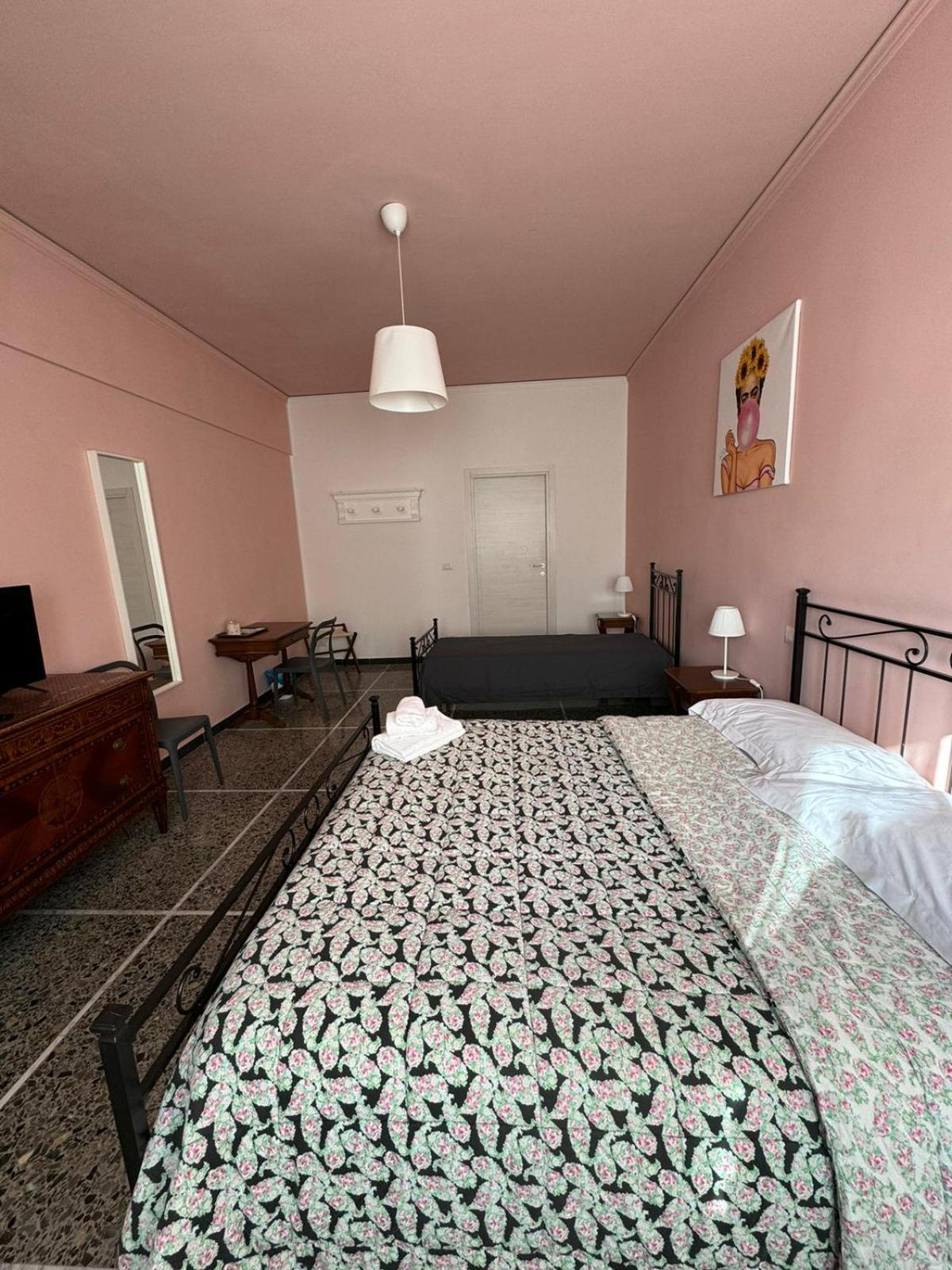 Ameli Room Florens Exteriör bild